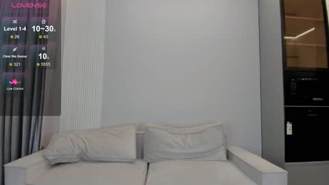 angel_soo online show from December 4, 1:20 pm