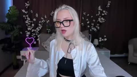Angelica online show from June 20, 1:58 pm