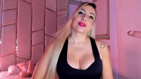 Angel  online show from March 28, 4:17 pm