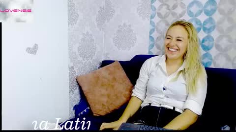 Angel online show from February 6, 10:46 pm