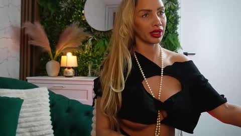 Anysia online show from February 19, 5:36 am