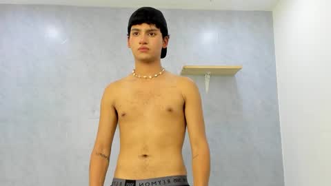 Snapshot of angel_zen chatting on March 3, 11:54 pm Angel online show from March 3, 11:54 pm