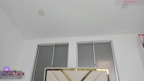 Snapshot of angela_garciaa chatting on June 22, 8:06 pm angela_garciaa online show from June 22, 8:06 pm