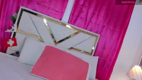 Snapshot of angela_garciaa chatting on June 27, 8:03 pm angela_garciaa online show from June 27, 8:03 pm