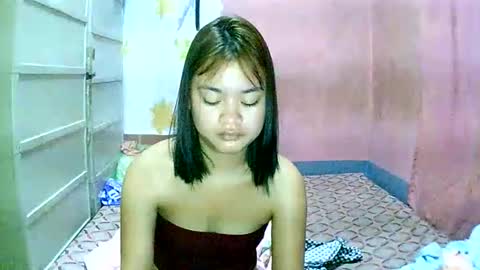 Snapshot of angela_rose12345 chatting on January 31, 7:23 pm angela_rose12345 online show from January 31, 7:23 pm