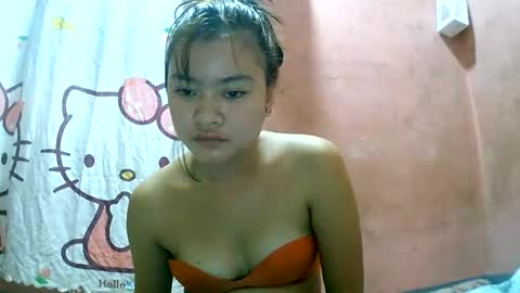 Snapshot of angela_rose12345 chatting on February 15, 7:32 pm angela_rose12345 online show from February 15, 7:32 pm