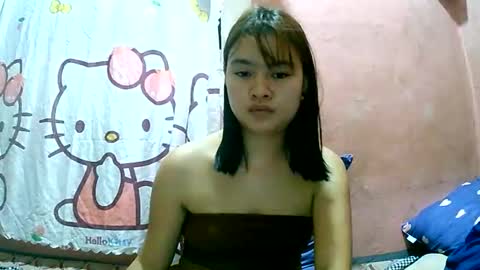 Snapshot of angela_rose12345 chatting on February 23, 10:12 am angela_rose12345 online show from February 23, 10:12 am