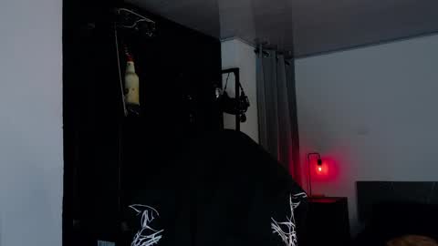 Angela help me reach 100 thumbs up online show from March 30, 11:17 pm