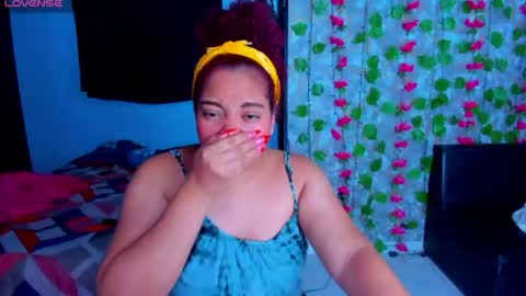 Snapshot of angelacoffee chatting on May 18, 9:42 pm Angela online show from May 18, 9:42 pm