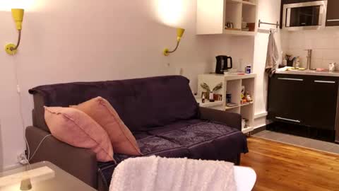 Snapshot of angeladarkk chatting on March 16, 8:35 pm Angela online show from March 16, 8:35 pm
