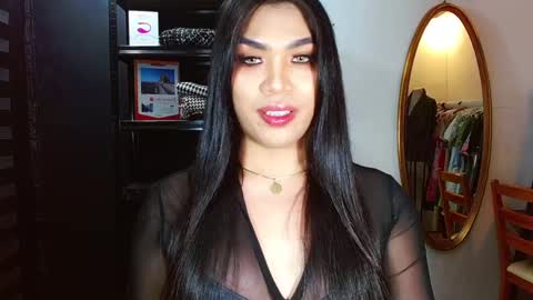 Snapshot of angeladrew73 chatting on February 4, 10:24 pm Angela online show from February 4, 10:24 pm