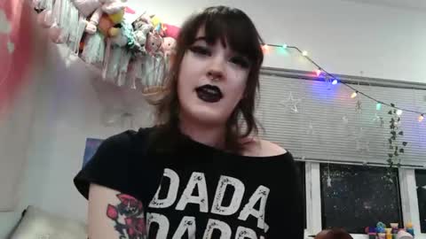 Snapshot of angelalice555 chatting on February 13, 10:44 am angelalice555 online show from February 13, 10:44 am