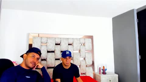 Angel And Cris online show from September 15, 12:27 pm