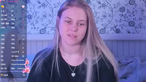 Darsi Anty online show from March 11, 3:29 pm