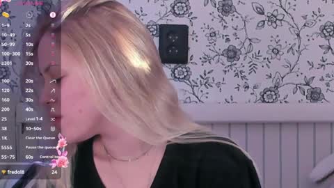 Darsi Anty online show from March 27, 3:23 pm