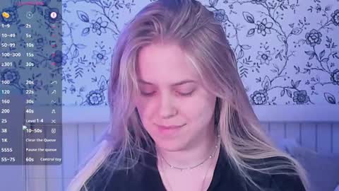 Snapshot of angelanty chatting on April 27, 3:32 pm Darsi Anty online show from April 27, 3:32 pm