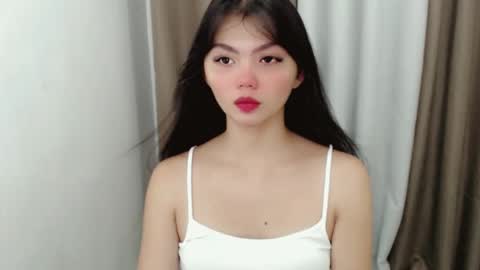 Snapshot of angelari_slut chatting on January 30, 9:25 am angelari_slut online show from January 30, 9:25 am