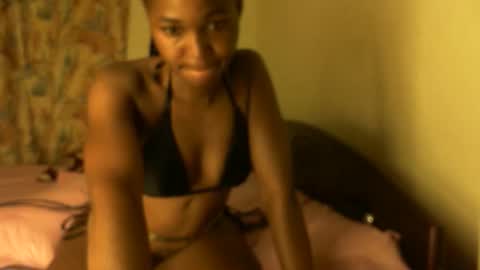 Snapshot of angelasplash chatting on May 8, 3:45 am angelasplash online show from May 8, 3:45 am