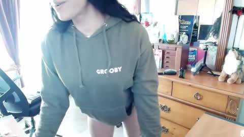 Angela Longcock online show from April 6, 3:24 pm