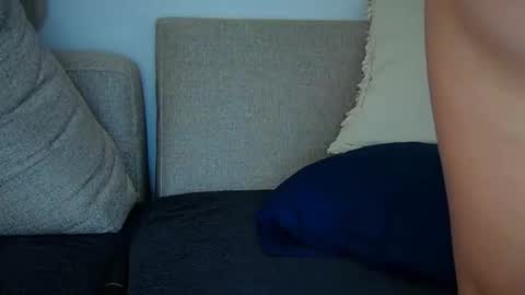Snapshot of angelbabylovee chatting on April 25, 12:02 am Angel online show from April 25, 12:02 am