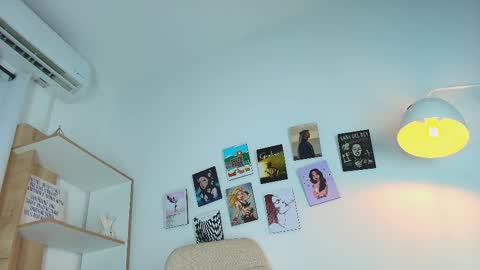 Snapshot of angelbae_ chatting on October 11, 9:24 pm AngelBae online show from October 11, 9:24 pm