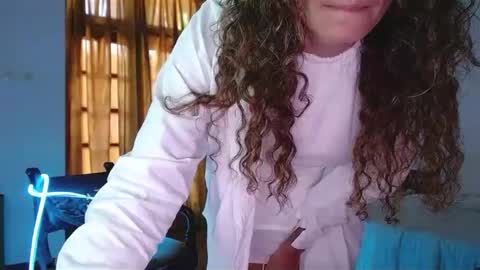 Snapshot of angelbel1e chatting on February 28, 5:04 am Angelbel1e online show from February 28, 5:04 am