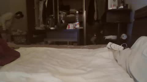 Snapshot of angelboyx2 chatting on February 24, 5:00 pm angelboyx2 online show from February 24, 5:00 pm