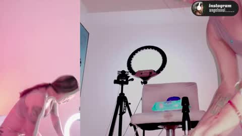 angel online show from March 1, 8:38 am