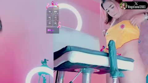 Snapshot of angelcb_ chatting on June 27, 8:58 pm angel online show from June 27, 8:58 pm