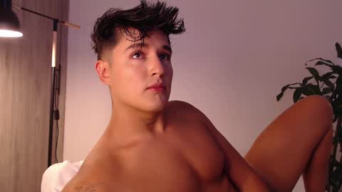 Snapshot of angelcossio chatting on January 16, 7:52 pm Angel online show from January 16, 7:52 pm