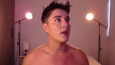 Angel online show from February 1, 9:35 pm