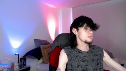 Snapshot of angeldamean chatting on June 7, 9:51 pm angeldamean online show from June 7, 9:51 pm