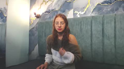 angel online show from October 31, 3:24 pm