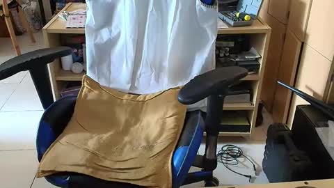 Snapshot of angelgarcia269 chatting on April 25, 3:09 pm angelgarcia269 online show from April 25, 3:09 pm