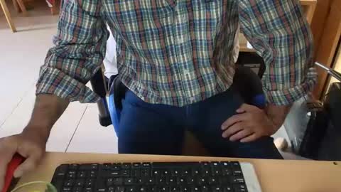 Snapshot of angelgarcia269 chatting on May 4, 11:39 am angelgarcia269 online show from May 4, 11:39 am