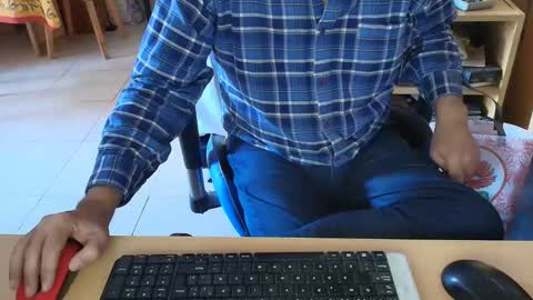 Snapshot of angelgarcia269 chatting on May 18, 12:55 pm angelgarcia269 online show from May 18, 12:55 pm