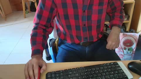 Snapshot of angelgarcia269 chatting on May 31, 1:07 pm angelgarcia269 online show from May 31, 1:07 pm