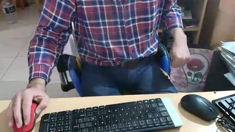 Snapshot of angelgarcia269 chatting on June 5, 12:00 pm angelgarcia269 online show from June 5, 12:00 pm