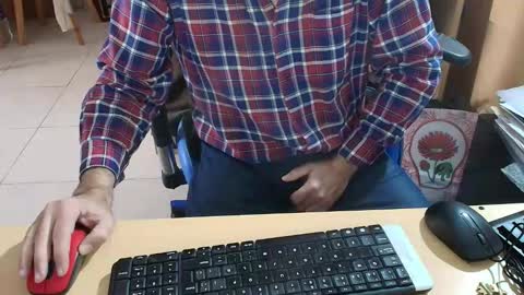 Snapshot of angelgarcia269 chatting on June 6, 1:05 pm angelgarcia269 online show from June 6, 1:05 pm