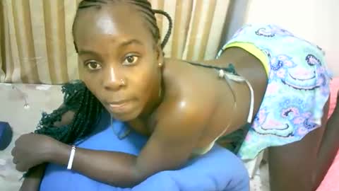 Snapshot of angelgodess30 chatting on May 18, 7:14 am Angle online show from May 18, 7:14 am