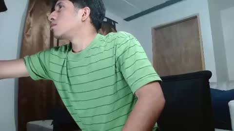 Snapshot of angelhil chatting on June 21, 1:41 am Angel of littlebandido online show from June 21, 1:41 am