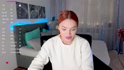 Snapshot of angeli_eyes chatting on September 12, 11:21 am Ksenia online show from September 12, 11:21 am