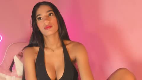 Snapshot of angeli_sexi chatting on December 31, 1:04 am Carolina online show from December 31, 1:04 am