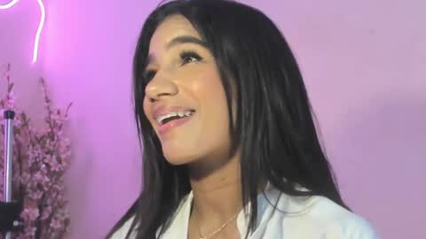 Snapshot of angeli_sexi chatting on February 6, 3:48 am Carolina online show from February 6, 3:48 am