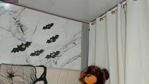 Snapshot of angeli_sexi chatting on October 22, 12:55 am Carolina online show from October 22, 12:55 am