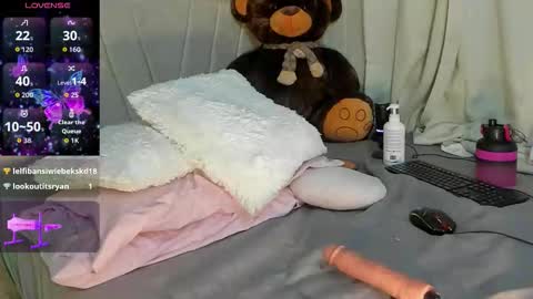 Snapshot of angeli_sexi chatting on October 25, 11:10 pm Carolina online show from October 25, 11:10 pm