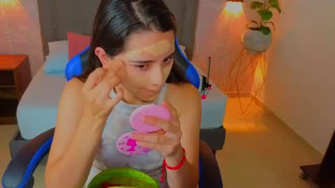 Snapshot of angelica_dymond chatting on July 18, 12:31 pm A N G E L I C A online show from July 18, 12:31 pm