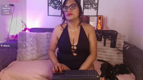 Snapshot of angelica_mature49 chatting on May 9, 4:50 am Angelica online show from May 9, 4:50 am