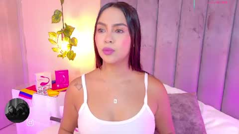 Snapshot of angelicaa_garcia chatting on June 13, 11:08 am angelicaa_garcia online show from June 13, 11:08 am