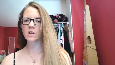 Snapshot of angelicangel3 chatting on July 15, 8:36 pm AngelicAngel online show from July 15, 8:36 pm
